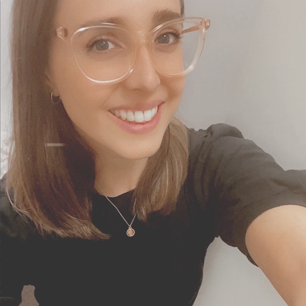 Meet your Posher, Emily